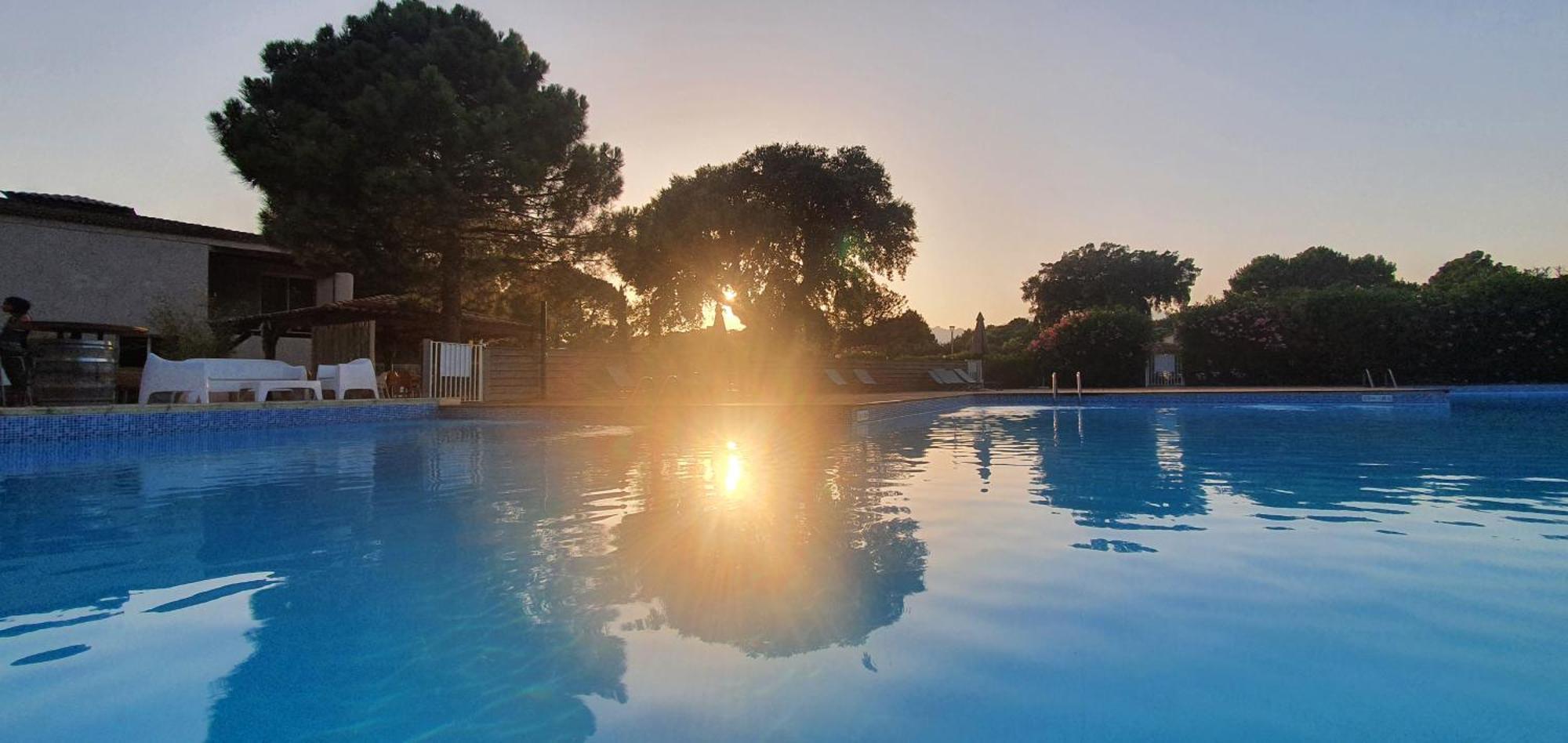 Fiori Di Cala Rossa Appartement T3 Dans Residence Hotelliere Chez Virginie Lecci Dış mekan fotoğraf